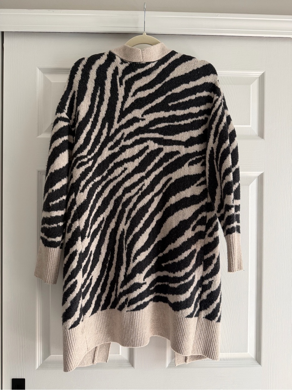 Zebra Print Cardigan - Picture 2 of 3